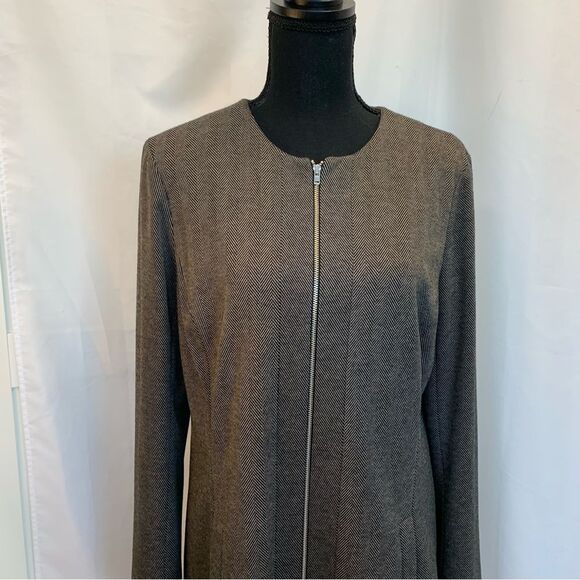 TOBIAS black herringbone long sleeve blazer coat zipper front Sz 10 NWOT - Picture 3 of 12